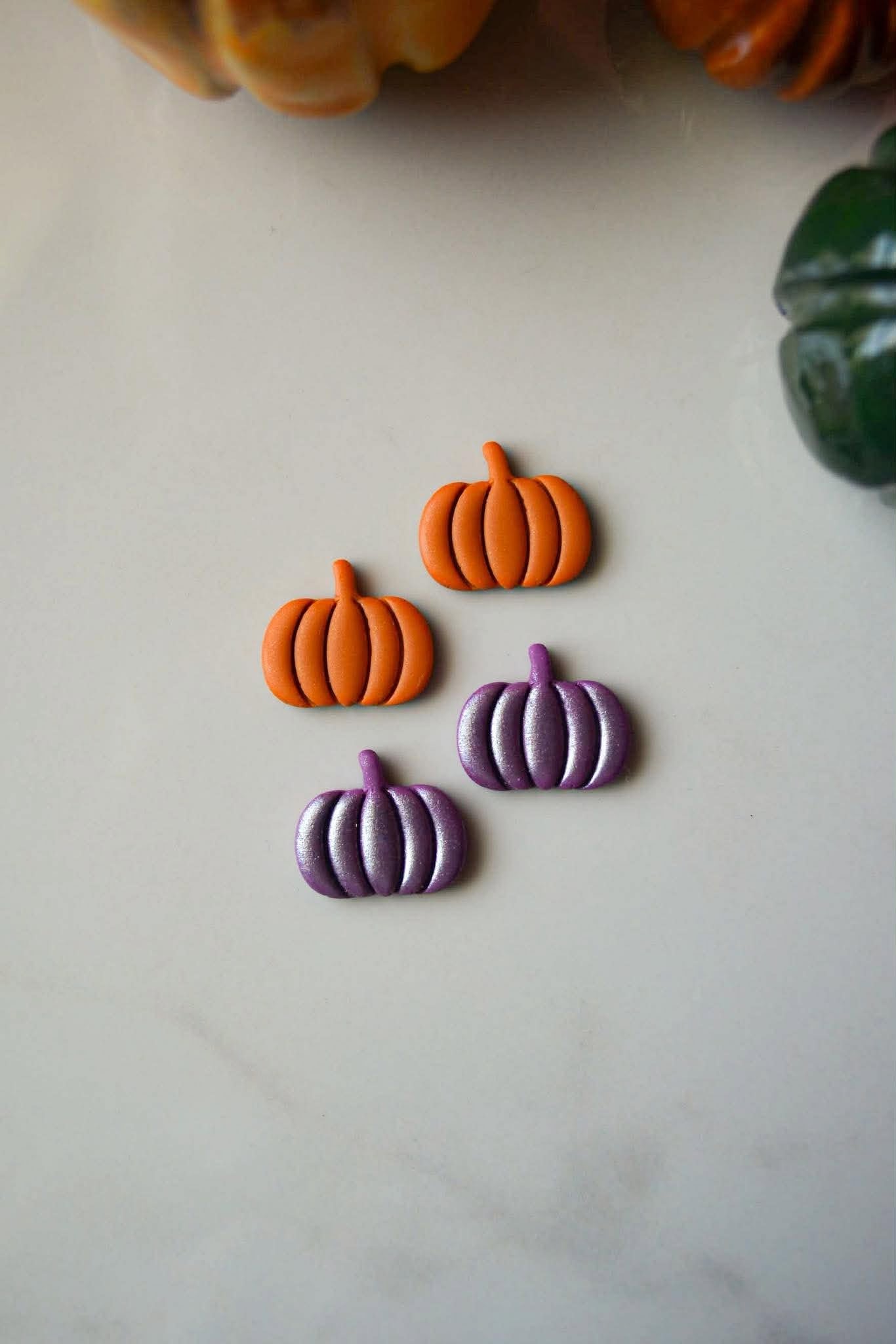 Tiny Pumpkin Stud